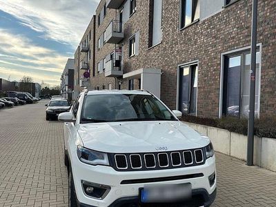 Weiß Gebraucht 2019 Jeep Compass Limited SUV | 15.000 €