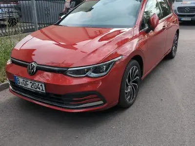 Gebraucht VW Golf VII Style 204 PS (150 kW) 2021 Rot Kleinwagen