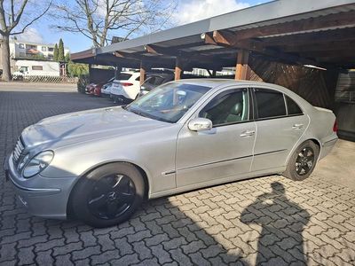 Gebraucht Mercedes E320 Avantgarde 224 PS (164 kW) 2006 Silber Limousine
