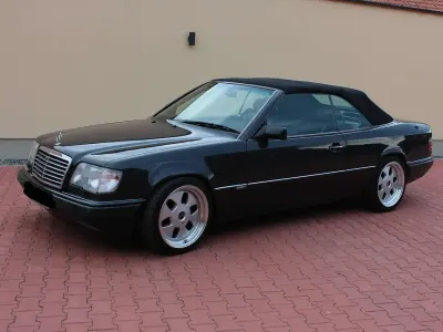 Gebraucht Mercedes E220 Sportline 150 PS (110 kW) 1994 Schwarz Cabrio