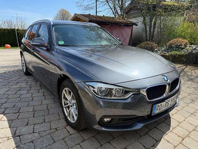 Gebraucht BMW 320 Sport Line 190 PS (139 kW) 2018 Grau Kombi