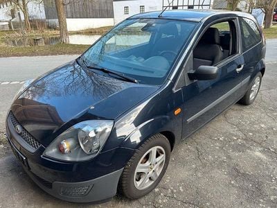 Gebraucht Ford Fiesta 60 PS (44 kW) 2006 Blau Kleinwagen