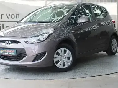 Gebraucht Hyundai ix20 90 PS (66 kW) 2013 Braun Kleinwagen