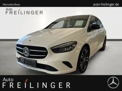 Gebraucht Mercedes B200 Progressive 163 PS (119 kW) 2019 Weiß Kleinwagen
