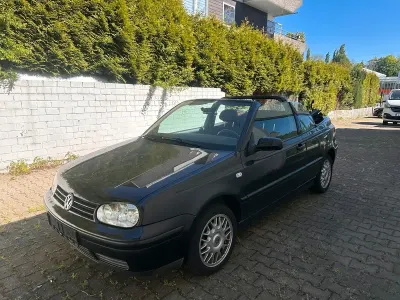 Gebraucht VW Golf 115 PS (84 kW) 2001 Schwarz Cabrio