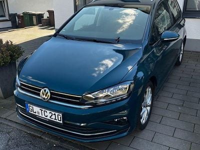 Gebraucht VW Golf Sportsvan Comfortline 131 PS (96 kW) 2018 Grün Van / Kleinbus