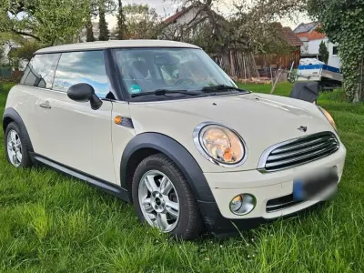 Begagnad Mini ONE 95 HK (69 kW) 2009 Vit Halvkombi