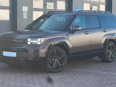 Earthy brass Gebraucht 2024 Hyundai Santa Fe Blackline SUV | 47.990 € (Fairer Preis)
