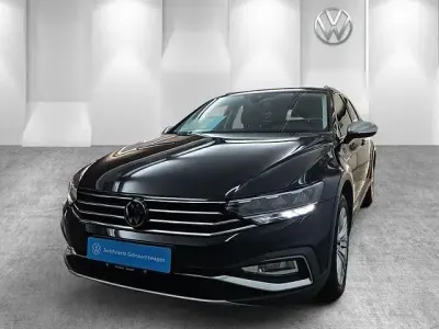 Gebraucht VW Passat Alltrack Business 200 PS (147 kW) 2023 Deep black perleffekt Kombi