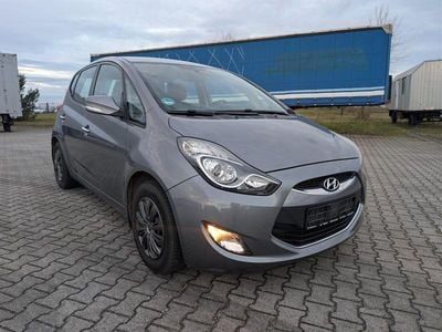 Grau Gebraucht 2013 Hyundai ix20 Kleinwagen | 4.600 € (Teuer)