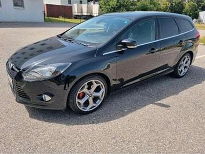 Gebraucht Ford Focus 116 PS (85 kW) 2012 Schwarz Kombi