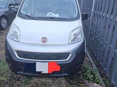 Gebraucht Fiat Fiorino 80 PS (58 kW) 2017 Weiß Van / Kleinbus