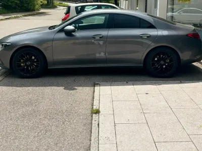 Gebraucht Mercedes CLA180 136 PS (100 kW) 2019 Grau Limousine