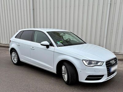 Gebraucht Audi A3 110 PS (80 kW) 2013 Weiß Limousine