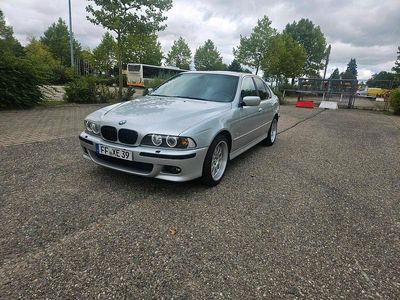 BMW 525