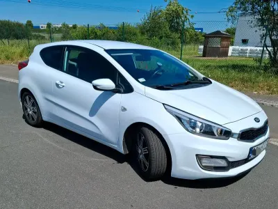 Gebraucht Kia ProCeed 90 PS (66 kW) 2014 Weiß Kleinwagen