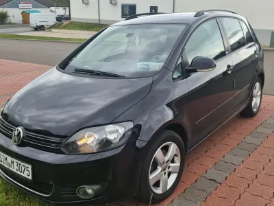 Gebraucht VW Golf VI 86 PS (63 kW) 2011 Schwarz Kleinwagen