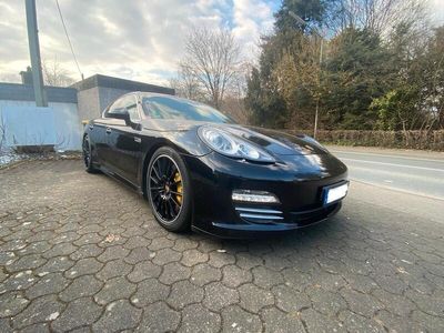 Porsche Panamera 4S