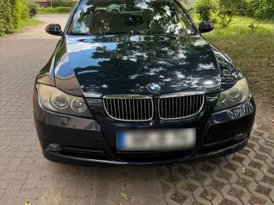 Gebraucht BMW 325 Basis 218 PS (160 kW) 2006 Blau Kombi