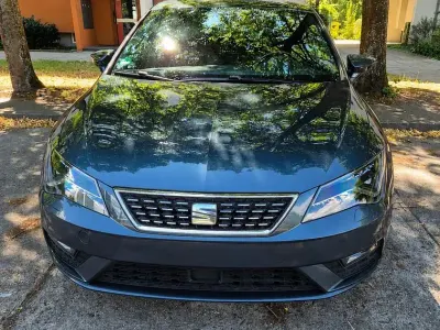 Gebraucht Seat Leon XCELLENCE 150 PS (110 kW) 2019 Grau Limousine