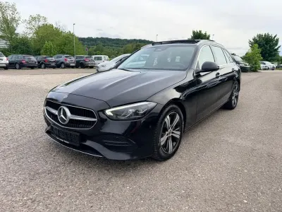 Gebraucht Mercedes C220 Avantgarde 200 PS (147 kW) 2022 Schwarz Limousine