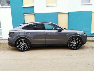 Usata Porsche Cayenne E-Hybrid Coupe 470 CV (345 kW) 2025 Grigio Coupé