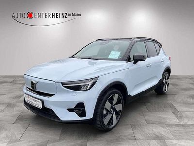 Cloud blue, solid / solid Gebraucht 2023 Volvo XC40 Ultimate SUV | 39.900 € (Fairer Preis)