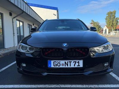 Gebraucht BMW 318 143 PS (105 kW) 2012 Schwarz Kombi