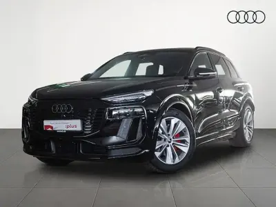 Gebraucht Audi Q6 e-tron Performance 225 kW (306 PS) 2025 Mythosschwarz metallic SUV