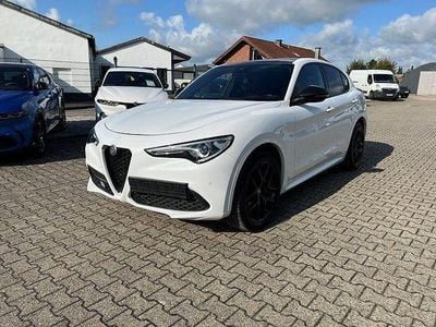 Bianco trofeo Gebraucht 2021 Alfa Romeo Stelvio Veloce SUV | 33.800 € (Teuer)
