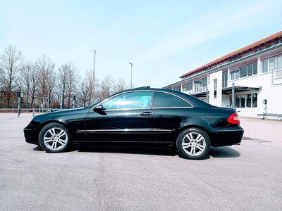 Gebraucht Mercedes CLK240 Avantgarde 170 PS (125 kW) 2003 Schwarz Coupé