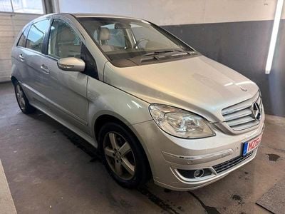 Mercedes B200