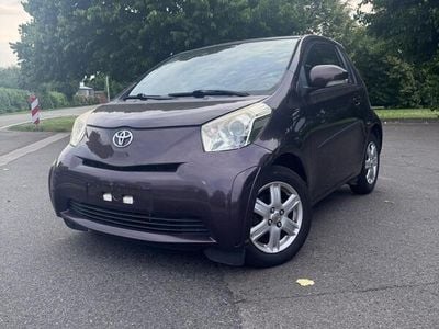 Toyota iQ
