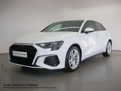 Gebraucht Audi A3 S-Line 150 PS (110 kW) 2022 Gletscherweiss metallic Limousine