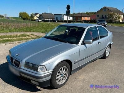 Second-hand BMW 316 102 CP (75 kW) 1997 Argintiu Berlinǎ