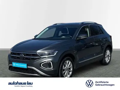 Second-hand VW T-Roc Style 150 CP (110 kW) 2023 Gri SUV