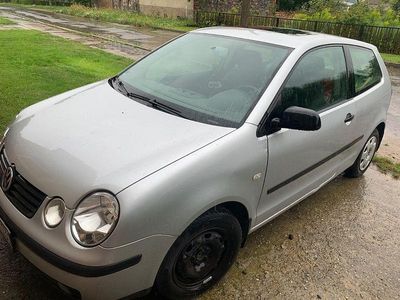 Silber Gebraucht 2002 VW Polo Comfortline | 1.000 € (Fairer Preis)