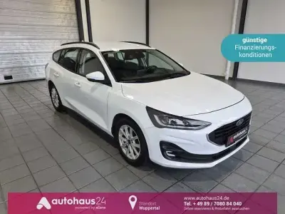 Gebraucht Ford Focus Cool & Connect 120 PS (88 kW) 2022 Weiß Kombi
