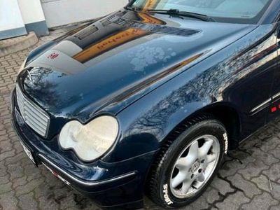 Gebraucht Mercedes C180 140 PS (102 kW) 2001 Blau Kombi