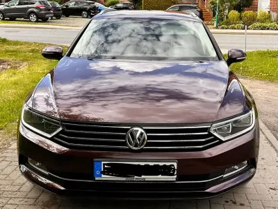 Gebraucht VW Passat Comfortline 150 PS (110 kW) 2016 Rot Kombi