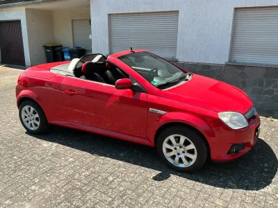 Gebraucht Opel Tigra 90 PS (66 kW) 2006 Rot Cabrio