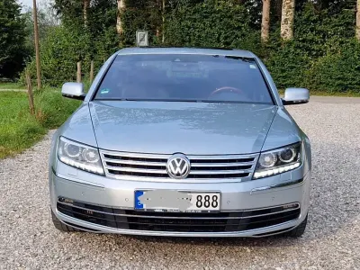 Gebraucht VW Phaeton 245 PS (180 kW) 2014 Silber Limousine