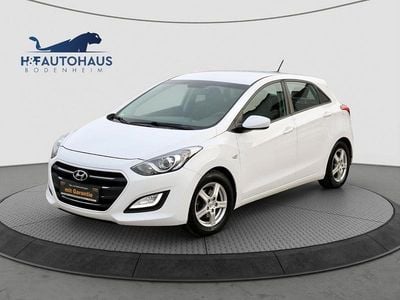 Gebraucht Hyundai i30 Classic 101 PS (74 kW) 2016 Weiß Limousine