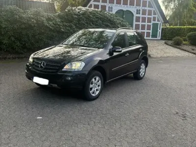 Brugt Mercedes ML320 224 HK (164 kW) 2006 Sort SUV