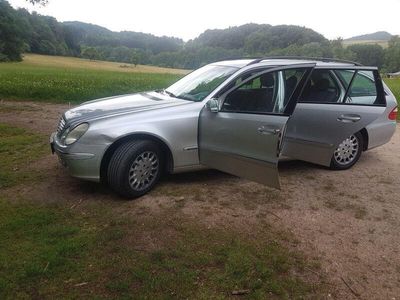 Mercedes E240