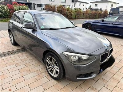Begagnad BMW 116 136 HK (100 kW) 2012 Grå Halvkombi