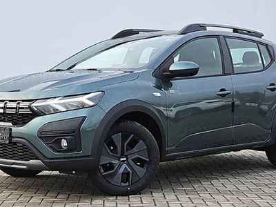 Gebraucht Dacia Sandero Expression 91 PS (66 kW) 2024 Grün / zedregrün Kleinwagen