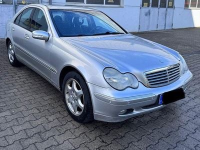 Usata Mercedes C320 Elegance 218 CV (160 kW) 2001 Argento Berlina