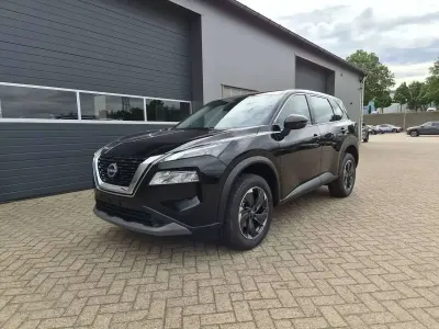 Neu Nissan X-Trail Acenta 163 PS (119 kW) 2026 Diamond black SUV