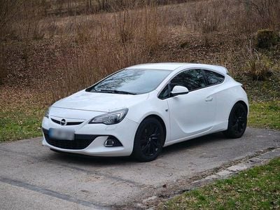 Gebraucht Opel Astra GTC 194 PS (142 kW) 2014 Weiß Coupé